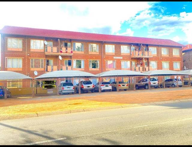 2 BEDROOM APARTMENT FOR SALE IN WITPOORTJIE